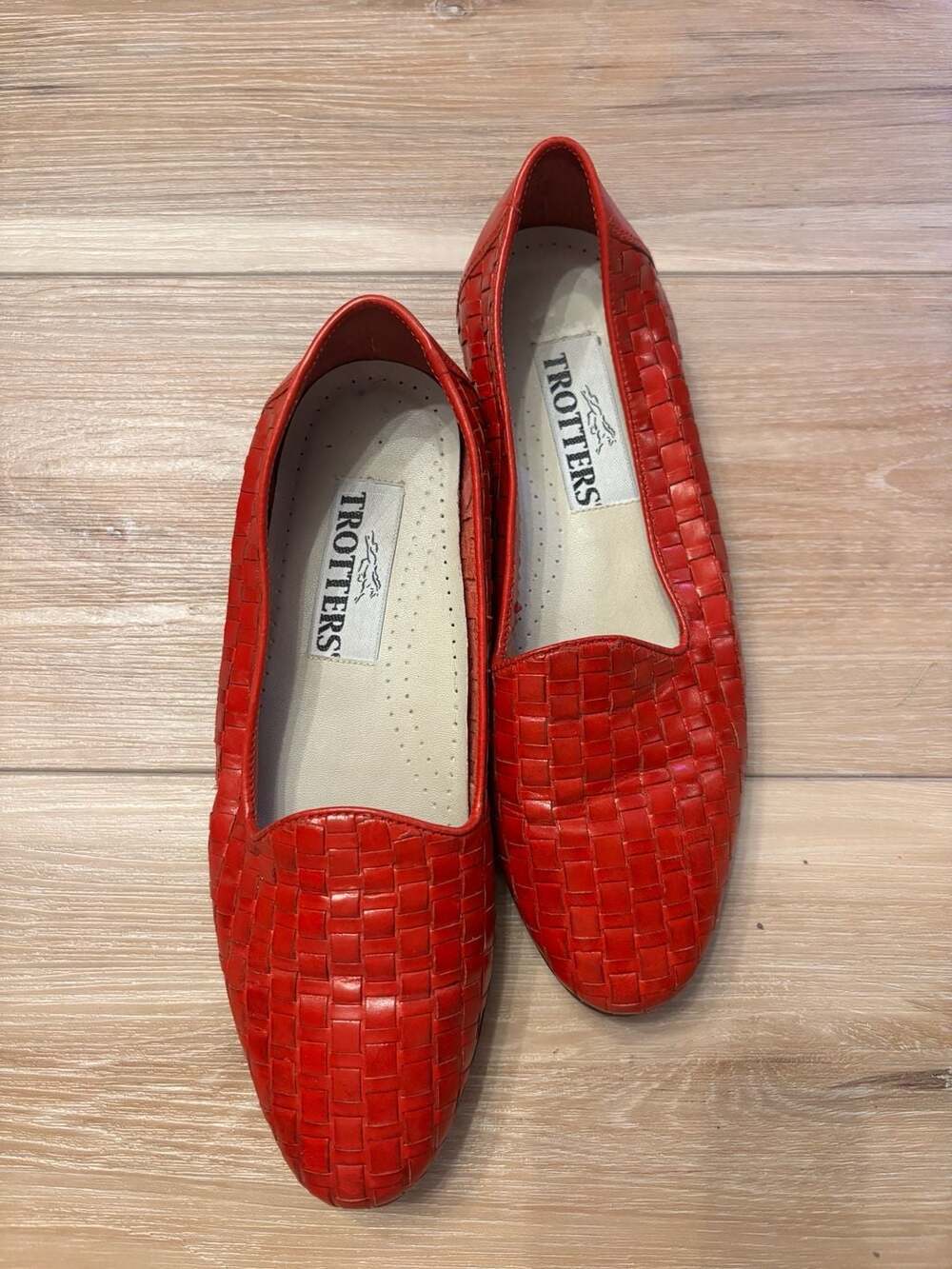Trotters Liz Woven Leather Slip-On Loafers in Red - Picture 2 of 8